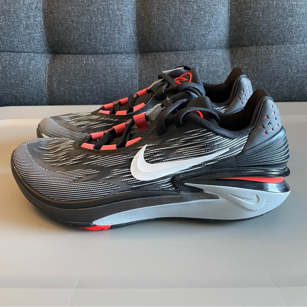 Nike Air Zoom GT Cut 2 'Bred' DJ6015-001 Basketball size 10.5